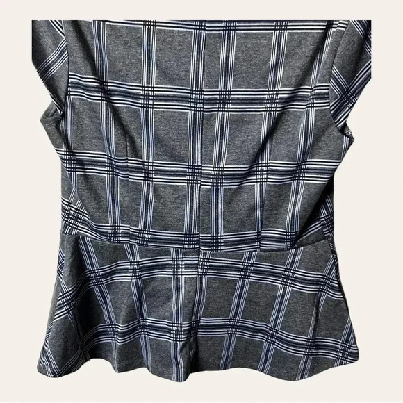 Women’s 7TH AVENUE DESIGN PEPLUM TOP HIDDEN ZIPPER CLOSURE SIZE MEDIUM - Picture 9 of 9